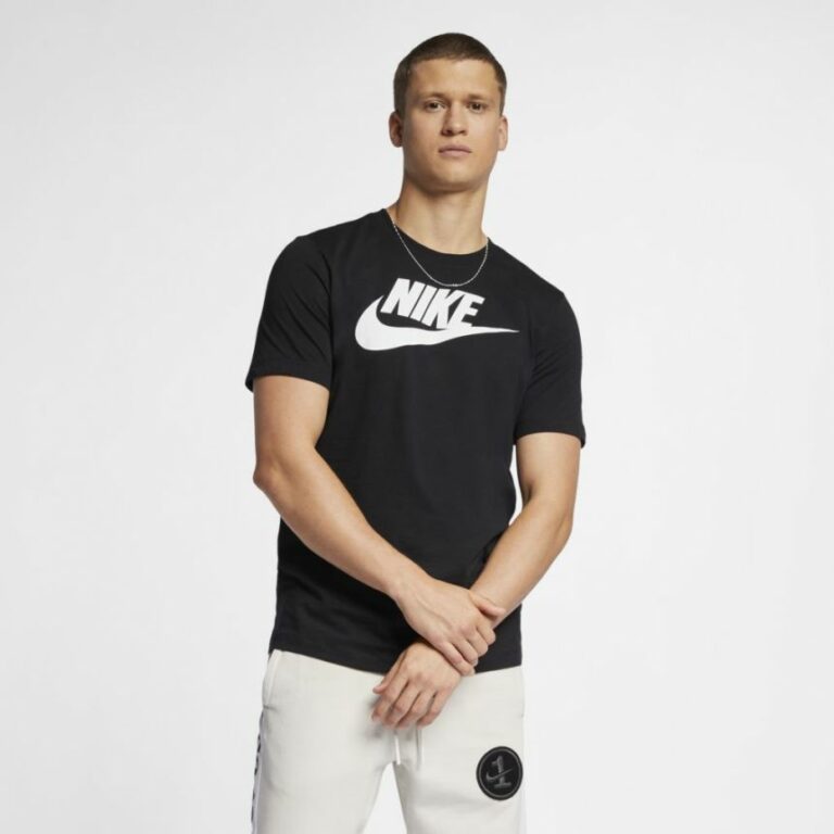 camiseta nike sportswear tee icon futura masculina ar5004 010 1