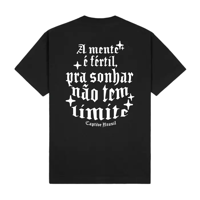 camiseta "mente fértil" preta captive