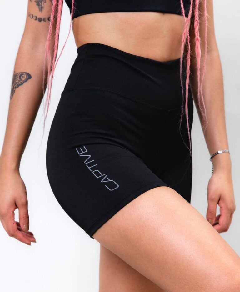 short ciclista captive