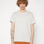 camiseta nike club light bone