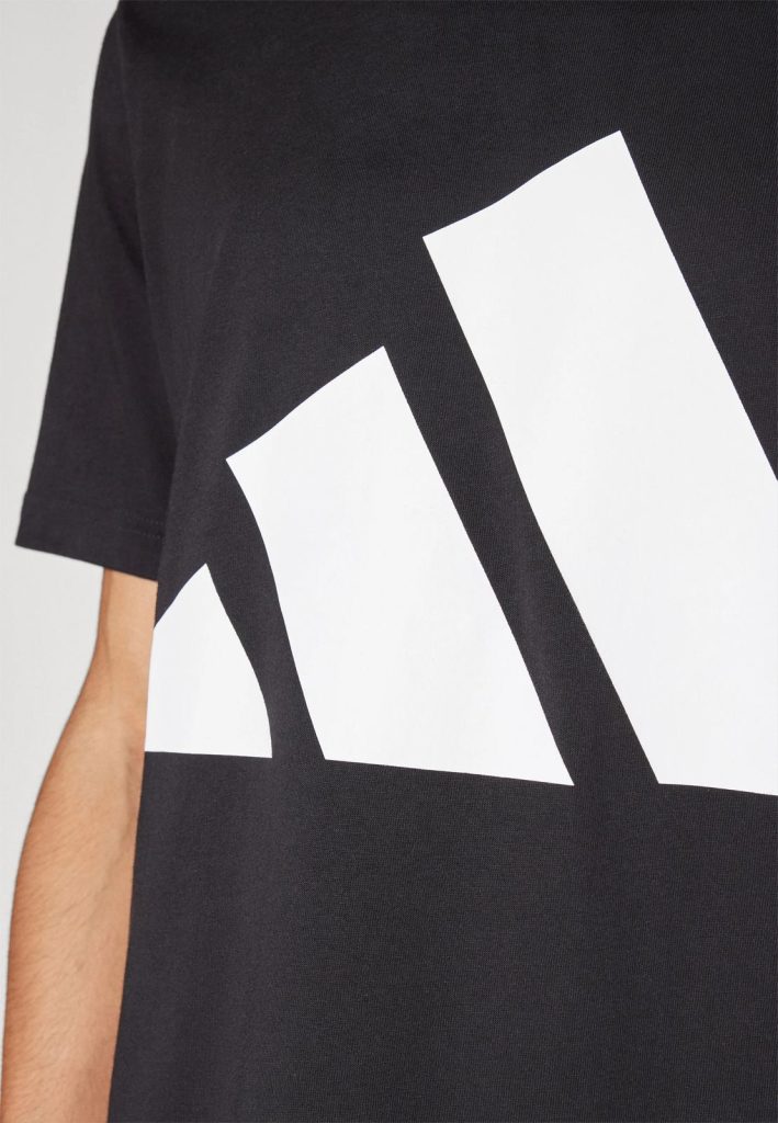 camiseta oversize adidas sportwear camiseta oversize adidas sportwear