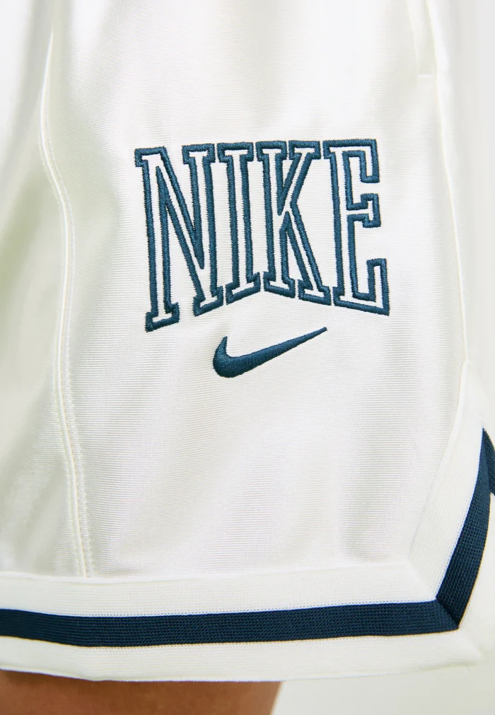 short nike street short nike street