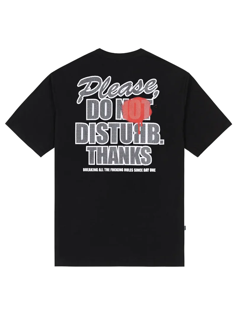 camiseta please do disturb black