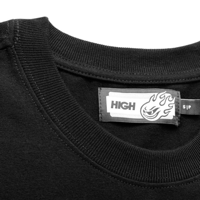 camiseta logo line high company camiseta logo line high company