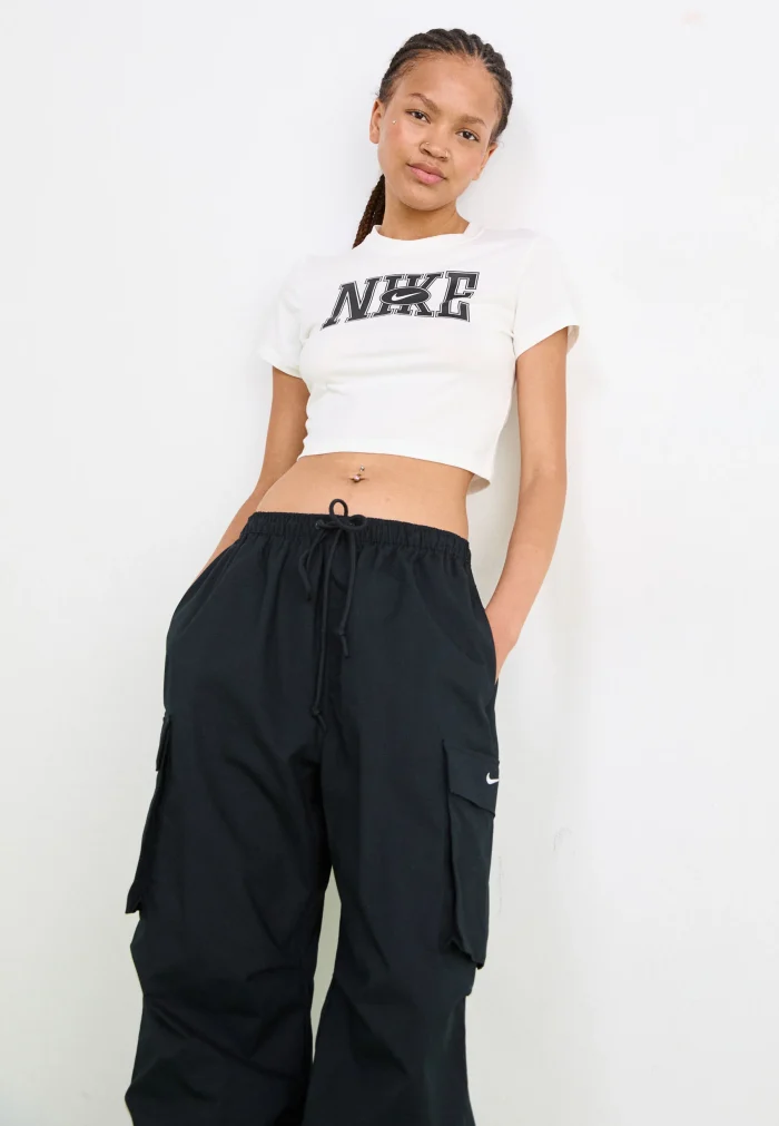 calça cargo oversized black calça cargo oversized black