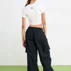 calça cargo oversized black