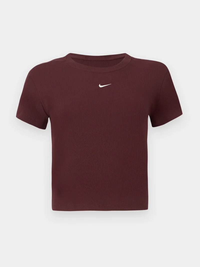 baby tee nike essentials vinho