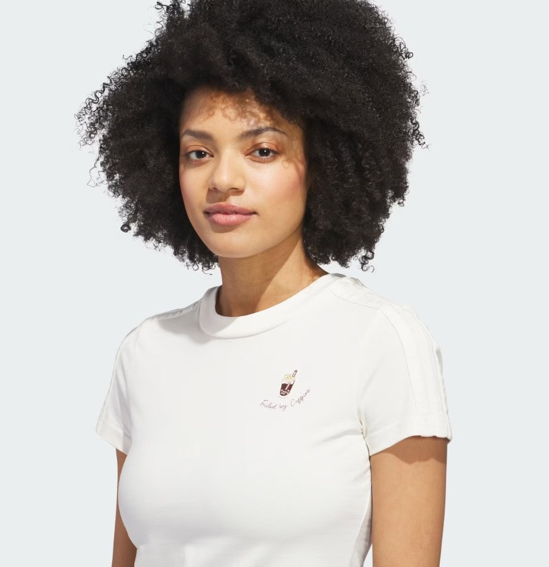 camiseta cropped caffeine adidas