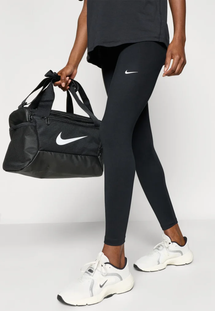 legging nike dri fit one hr tight black legging nike dri fit one hr tight black