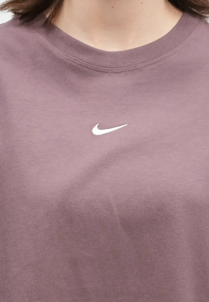 camiseta nike essentials unissex tattoo camiseta nike essentials unissex tattoo