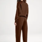 calça feminina jogger em moletom marrom