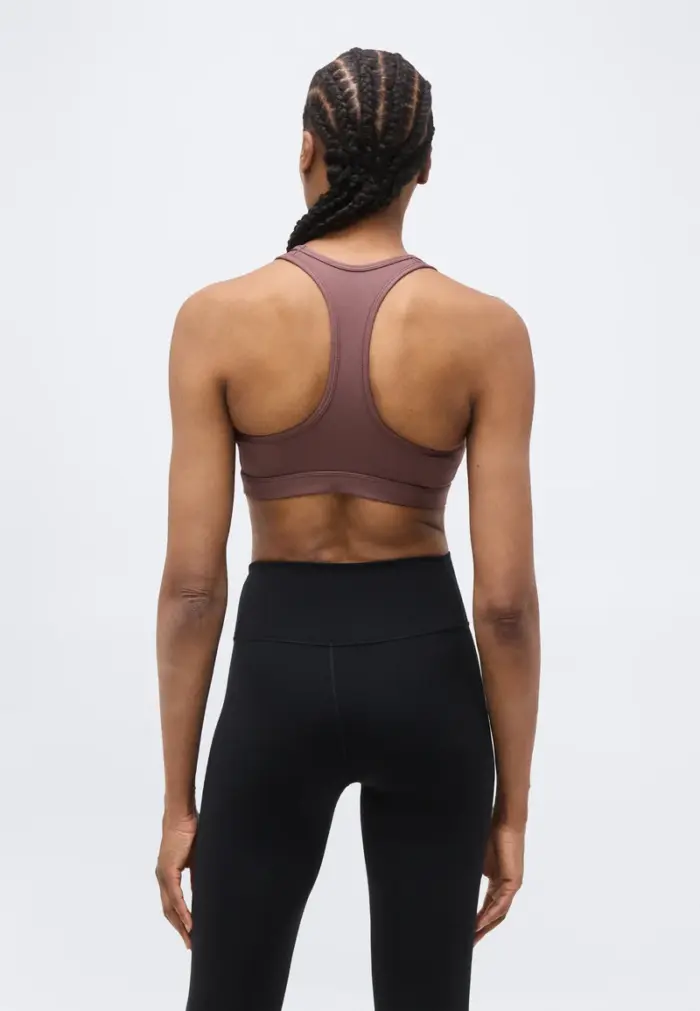 top swoosh nike performance top swoosh nike performance